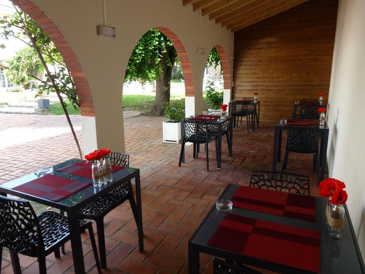 Logis Hotel L'Arche De Noe Exterior photo
